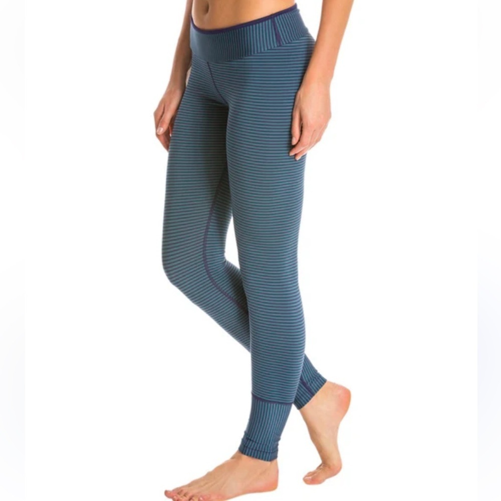 PrAna Like New Sapphire Yoga Leggings in Teal and Navy Stripe Size Small